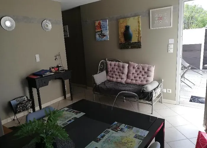 Bellevue Les Carlines Oda ve Kahvaltı Marcillac-Vallon